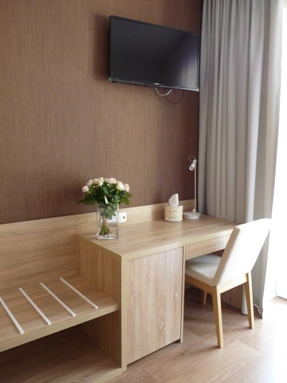 Bialy Dom Apartment Konstancin-Jeziorna Ruang foto